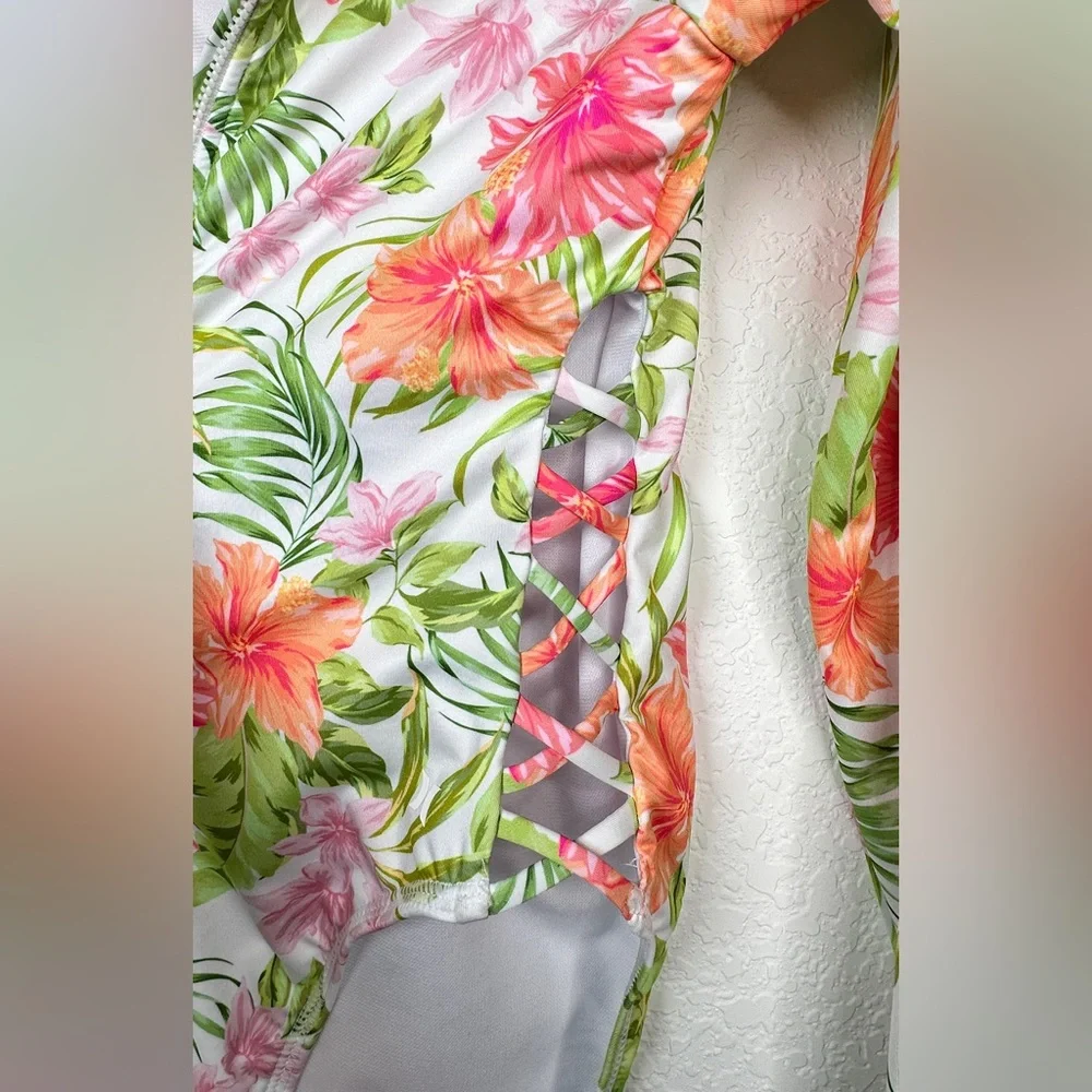 HURLEY Women’s Surf Floral With Zipper Swimsuit Size M - Picture 6 of 9
